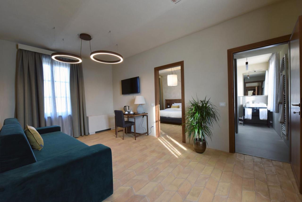 Bed and Breakfast Cascina La Badia Montegrosso d'Asti Екстер'єр фото