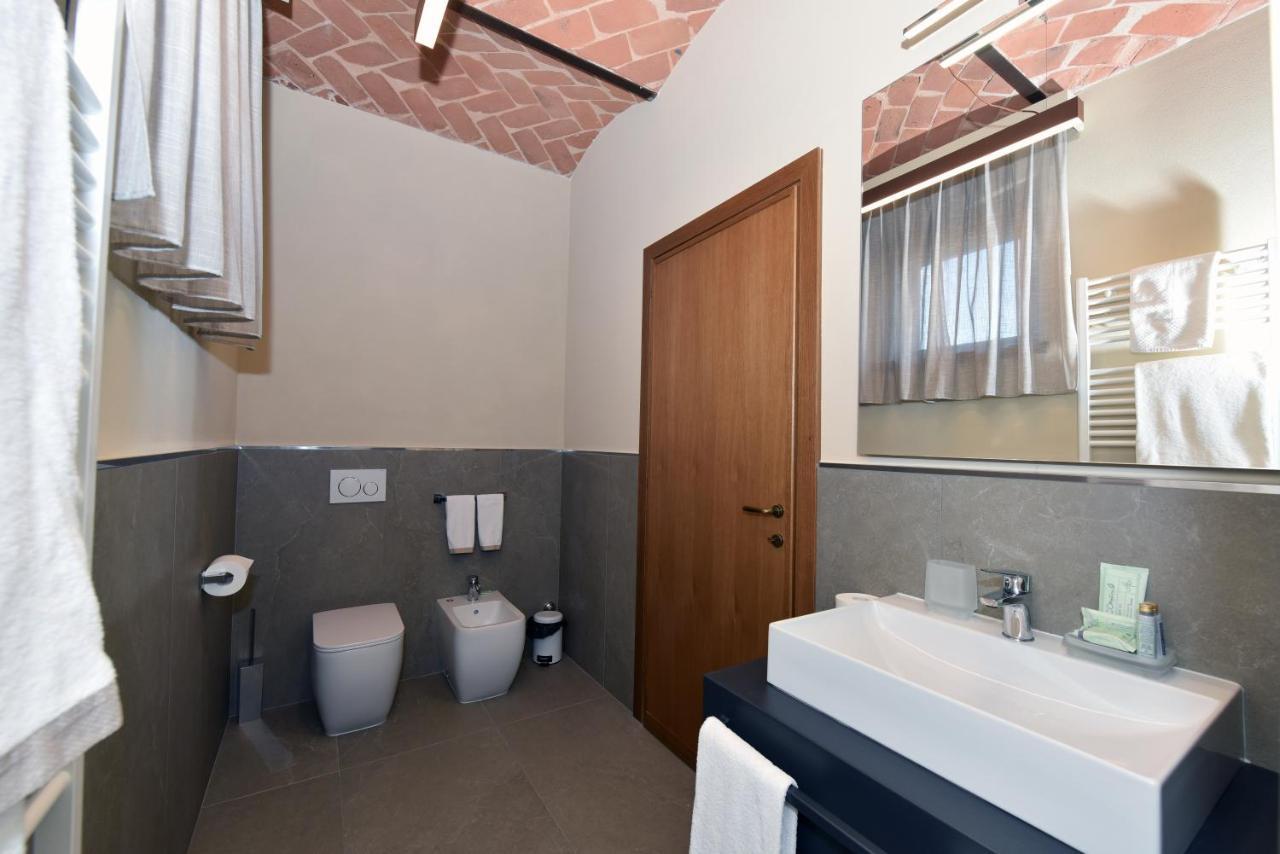 Bed and Breakfast Cascina La Badia Montegrosso d'Asti Екстер'єр фото